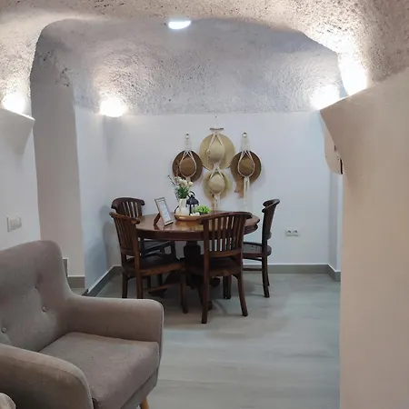 Holiday home Cueva Virgen De Nieves *